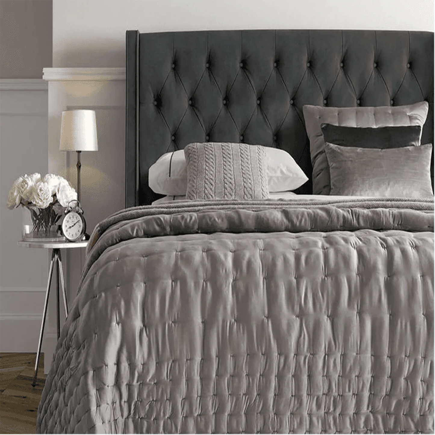 Sprucely Upholstered Bed With Box Storage
